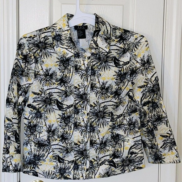 RQT Jackets & Blazers - RQT Petite Size Petite Small Women’s Jacket Blazer Sunflower Pattern Lightweight